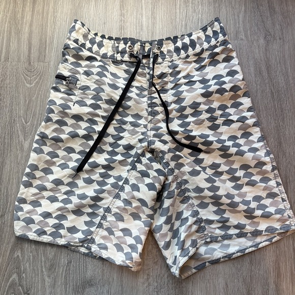 Patagonia Men's Board Shorts 28 Gray Geometric Wave Print Swim Trunks - Picture 6 of 7